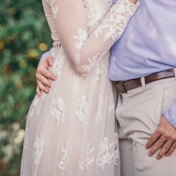 White Lace long dress/Long sleeve - Picture 7 of 7